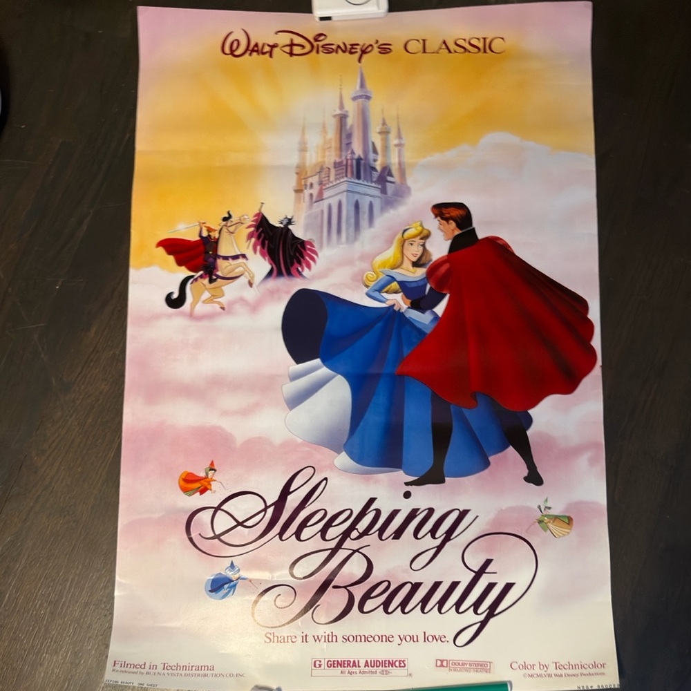 SLEEPING BEAUTY (1959) 
ORIGINAL MOVIE POSTER - RE-RELEASE 1986 - ROLLED
